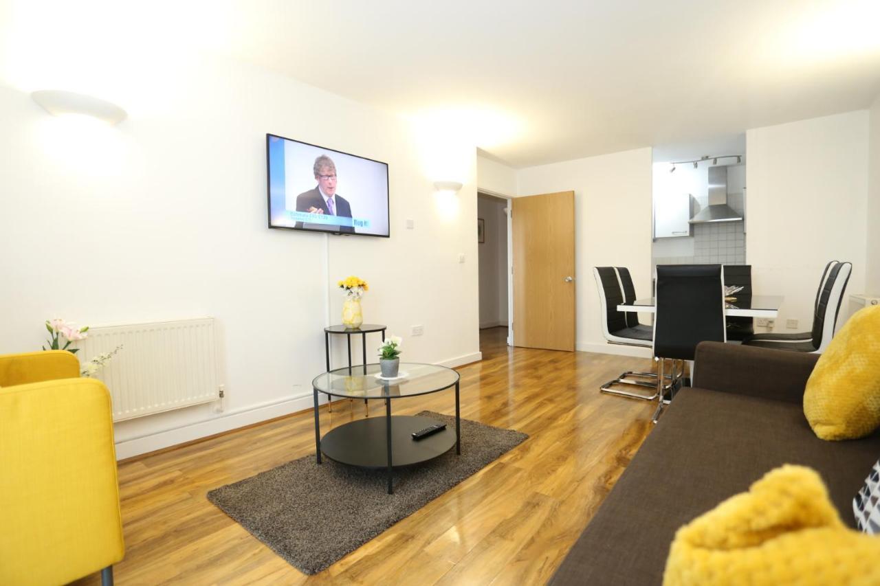 Lovely View 2 Beds 2 Bath Apartment, Лондон Екстер'єр фото
