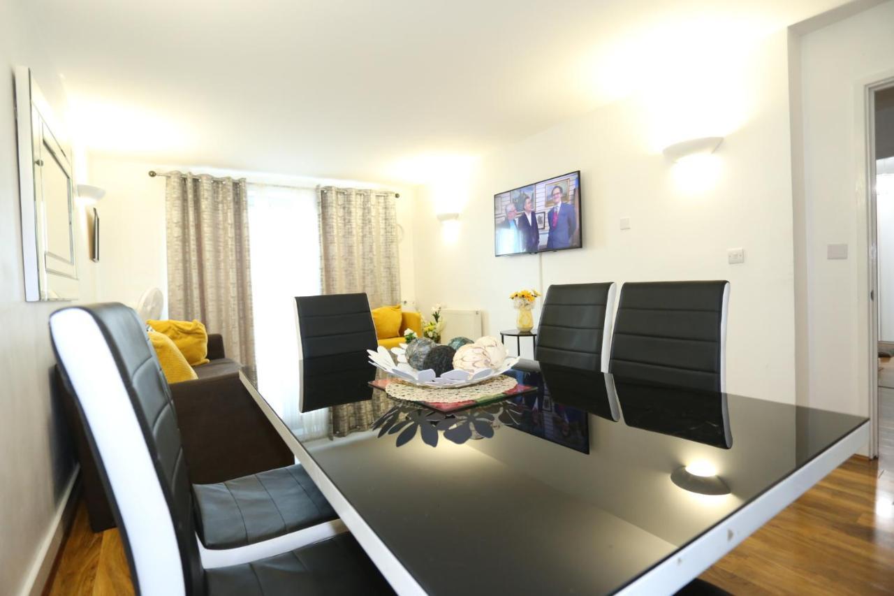 Lovely View 2 Beds 2 Bath Apartment, Лондон Екстер'єр фото